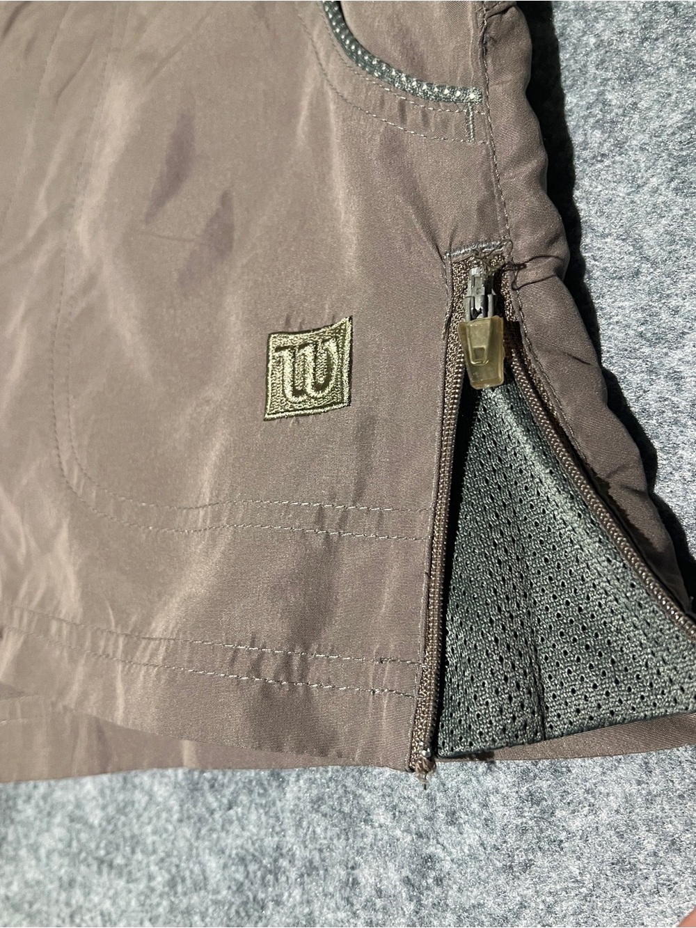 WILSON Womens Tennis Shorts Taupe Sage Green Trim Zip Snap Small S - Picture 5 of 15